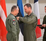 NATO oro policijos pasikeitimo ceremonija