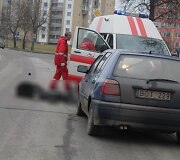 &bdquo;VW Golf&ldquo; mirtinai partrenkė pėsčiąjį
