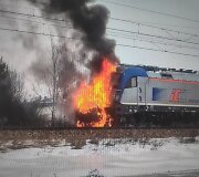 Lenkijoje du traukiniai rėžėsi į automobilį ant pervažos