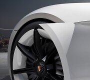 Elektromobilis &bdquo;Porsche Taycan&ldquo;