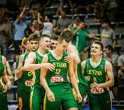 Lietuvos jaunimo (iki 18 metų) krep&scaron;inio rinktinė. Simas Jarumbauskas.