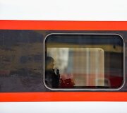 AB &bdquo;Lietuvos geležinkeliai&ldquo; pristatė naują modernų traukinį