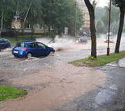 &Scaron;iauliai skęsta po gausaus lietaus