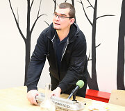 Emilis Vėlyvis   