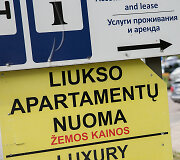 Būsto nuomotojai svečių laukia vos įvažiavus į Palangą