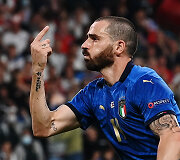 Leonardo Bonucci pelnė įvartį Italijai.