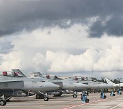 NATO bazėje nusileido &scaron;e&scaron;i Portugalijos naikintuvai F-16
