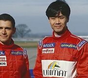 Taki Inoue su Gianni Morbidelli (1995 m.)
