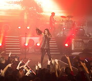 &bdquo;Within Temptation&ldquo; koncerto akimirka