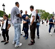 Auk&scaron;čiausių pasaulio žmonių susitikimas Paryžiuje