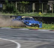 &bdquo;VW Golf GTI TCR&ldquo;  ir &bdquo;Nissan&ldquo; avarija &ndash; Moke Motorov nuotraukose