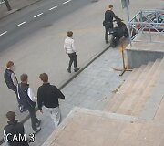 Eismo įvykio Laisvės alėjoje tyrime ie&scaron;komi jaunuoliai