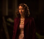 Sarah Gadon filme &bdquo;Naktis be karūnos&ldquo;