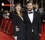 Dakota Johnson ir Jamie Dornanas