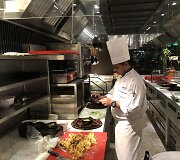 Pekino &bdquo;Kempinski&ldquo; vie&scaron;bučio restoranų virtuvių zonoje