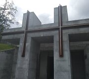 Įėjimas į Tuskulėnų rimties parko koplyčią-kolumbariumą