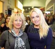 Oksana Pikul-Jasaitienė su mama Laima