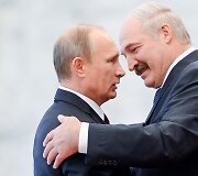 Rusijos prezidentas Vladimiras Putinas ir Baltarusijos prezidentas Aliaksandras Luka&scaron;enka 