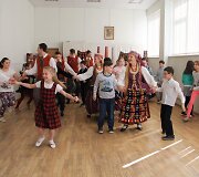 75-ąjį kūrybinės veiklos jubiliejų &scaron;venčiantis ansamblis &bdquo;Lietuva&ldquo; atvėrė savo namų duris