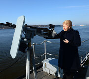 Dalia Grybauskaitė apsilankė Karinėse jūrų pajėgose