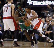 Jonas Valančiūnas ir Rudy Gay