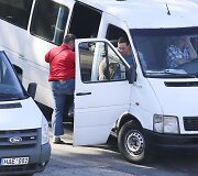 Galimai nelegalių vežėjų mikroautobusas