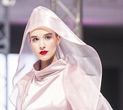 &bdquo;Reda Couture&ldquo; kolekcijos pristatymo akimirka