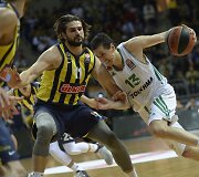 Linas Kleiza ir Dimitris Diamantidis