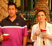 Drew Barrymore ir Adamas Sandleris komedijoje &bdquo;Kartu ne savo noru&ldquo; 
