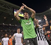 &bdquo;Juventus&ldquo; futbolininkai &scaron;venčia čempionų titulą
