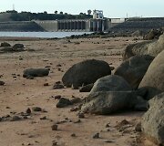 Per sausrą dramati&scaron;kai nuslūgęs Folsom ežeras