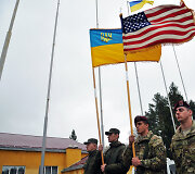 Ukrainos kariai per amerikiečių instruktorių treniruotę