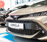 &bdquo;Tokvila&ldquo; pristatė naujausius &bdquo;Toyota&ldquo; modelius &ndash; visureigį RAV4 ir hečbeką &bdquo;Corolla&ldquo;