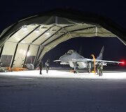 NATO bazėje &Scaron;iauliuose nusileido keturi Lenkijos naikintuvai &bdquo;Mig-29&ldquo; ir per 100 karių