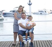Indrės kartu su vyru Adnan ir sūneliu Aru