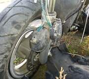 Motoroleris po avarijos Tauragės rajone 