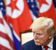 Trečią kartą susitiko Donaldas Trumpas ir Kim Jong Unas