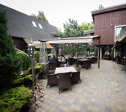 Restorano &bdquo;Pu&scaron;ų Paunksnėje&ldquo; kiemelis