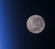 Mėnulis i&scaron; Tarptautinės kosminės stoties. 
