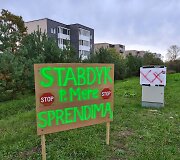 Gyventojų protestas prie&scaron; kelio palei namų langus tiesimą Raudondvaryje