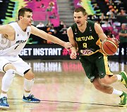 Renaldas Seibutis prie&scaron; Kirką Penney