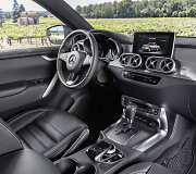 &bdquo;Daimler AG&ldquo; pirmą kartą gamintojo istorijoje įžengė į pikapų rinką ir pristatė &bdquo;premium&ldquo; klasės pikapą &ndash; &bdquo;Mercedes-Benz&ldquo; X klasė.