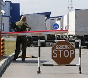 Rusijos &bdquo;humanitarinės pagalbos&ldquo; sunkvežimiai prie Ukrainos sienos