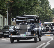 Klasikiniai automobiliai Biržų gatvėse