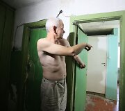 Griūvantis daugiabutis Kaune