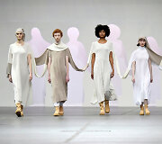 &bdquo;Issey Miyake&ldquo; 2020&ndash;2021 m. rudens ir žiemos kolekcijos modeliai