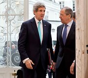JAV sekretorius Johnas Kerry ir Rusijos užsienio reikalų ministras Sergejus Lavrovas