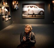 89 metų Kimiko Nishimoto i&scaron; Japonijos stebina socialinius tinklus neįprastomis asmenukėmis