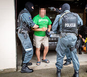 Policijos pareigūnai krečia įtariamųjų namus &Scaron;alčininkų rajone