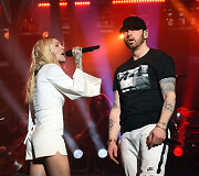Skylar Grey ir Eminemas